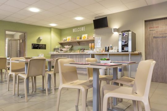 Appart'City Confort Amiens Gare - Appart - AMIENS