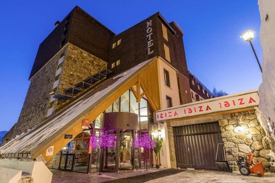 Madame Vacances Hotel Ibiza - LES DEUX ALPES