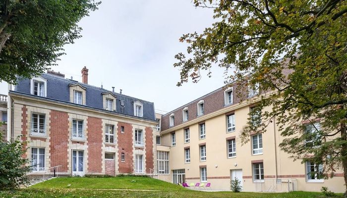 Colisée Residence Le Cedre - PLAILLY