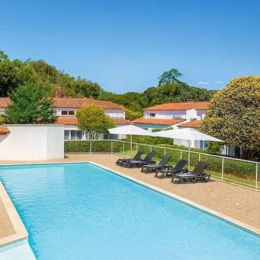 Zenitude Comfort Aparthotel Mandelieu - MANDELIEU LA NAPOULE