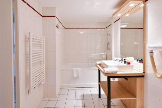 Comfort Aparthotel Versailles St Cyr - SAINT CYR L'ECOLE