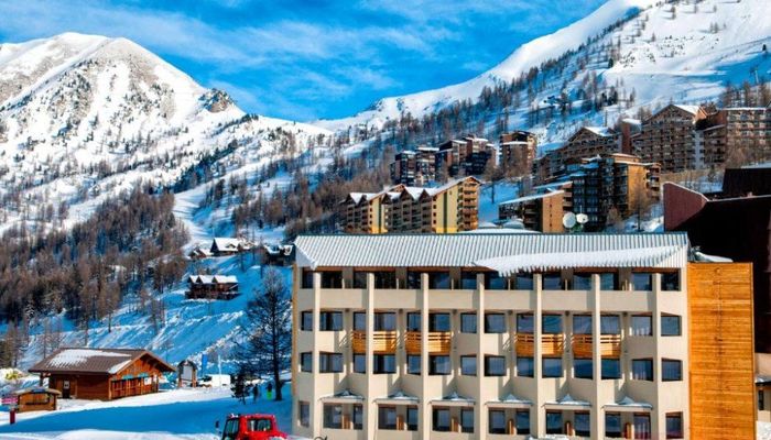 Sowell Residence New Chastillon - ISOLA