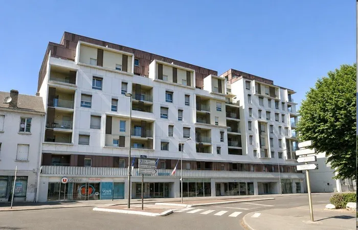 Nemea Quai Victor Tours Centre - TOURS