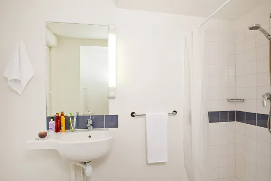 Etudiante Les estudines Arago - MONTREUIL