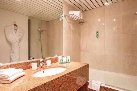 Quality Suites Bordeaux Aéroport & Spa - MERIGNAC