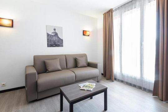 Zenitude Aparthotel Nîmes Centre - NIMES