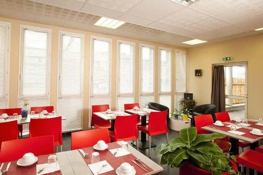 Les Estudines Pierre Semard - VITRY SUR SEINE