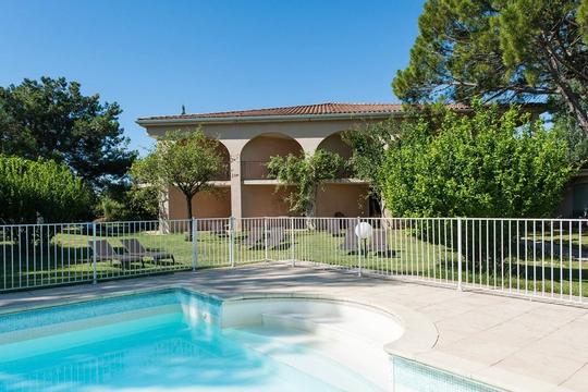 Golden Tulip Le Paradou - AVIGNON