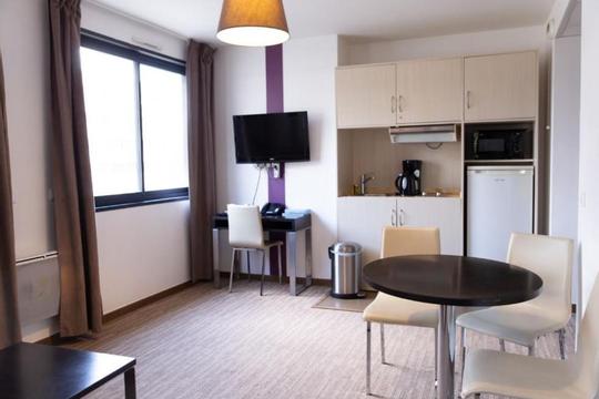 Zenitude Swiss AppartHotels - FERNEY VOLTAIRE