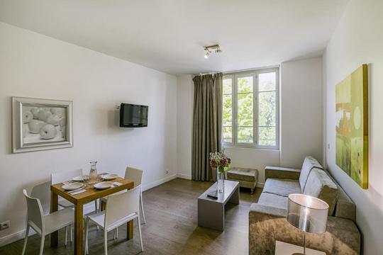 Comfort Aparthotel Lourdes Lorda - LOURDES