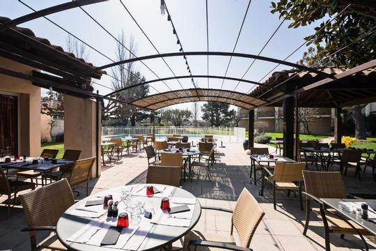 Golden Tulip Avignon Le Paradou - AVIGNON