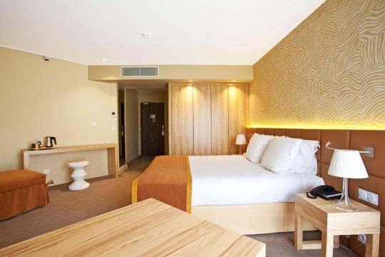 Golden Tulip Avignon Le Paradou - AVIGNON