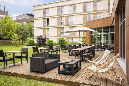 Residhome Paris Guyancourt - GUYANCOURT
