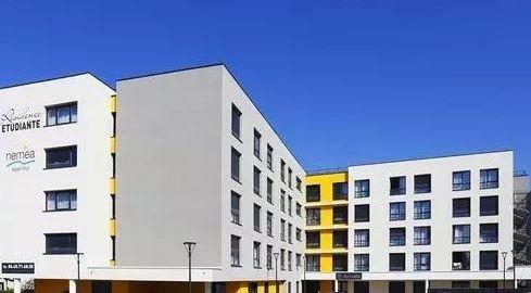 Étudiante Nemea Appart'Etud - CAEN