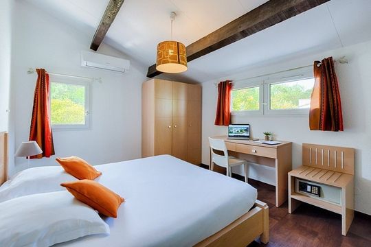 Zenitude Comfort Aparthotel Mandelieu - MANDELIEU LA NAPOULE