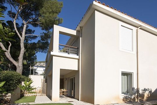 Domusvi Les Terrasses du Revest - LE REVEST LES EAUX