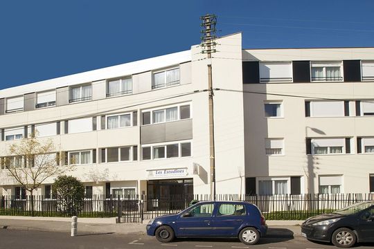 Les Estudines Les Cézeaux - CLERMONT FERRAND