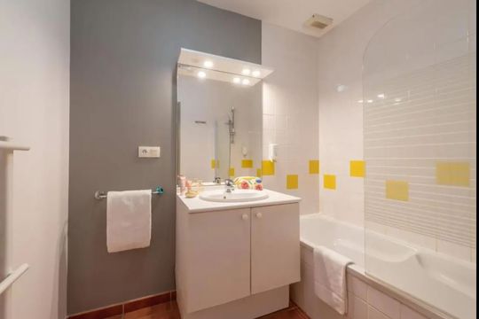 Comfort Aparthotel Nantes La Beaujoire - NANTES