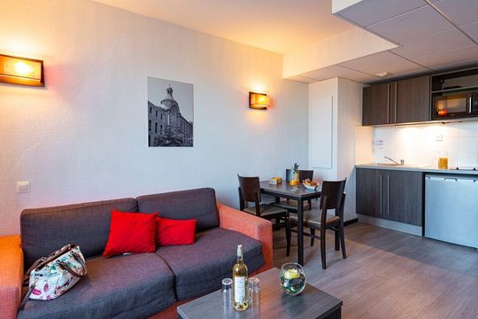 Comfort Aparthotel Nîmes Centre - NIMES