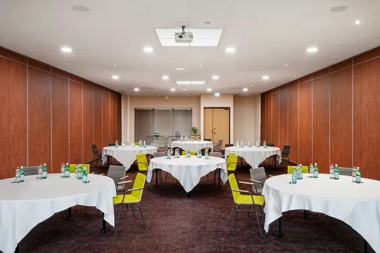Residhome Suites Paris Senart - LIEUSAINT