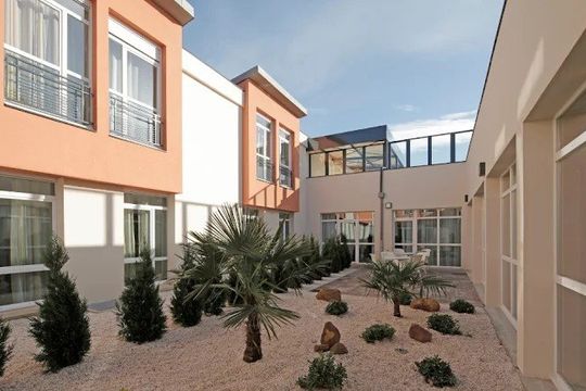 Emeis Les Garancières - LEUDEVILLE