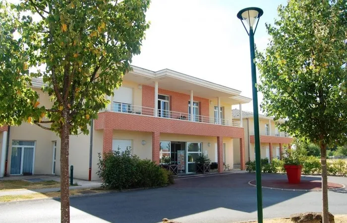 Emeis Residence Patrice Groff - CHARLEVILLE MEZIERES