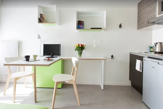 Popinns Residence L'Aeronat - SAINT CYR L'ECOLE