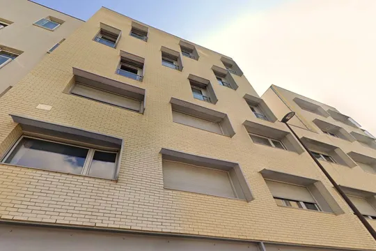 Etudiante Les estudines Arago - MONTREUIL