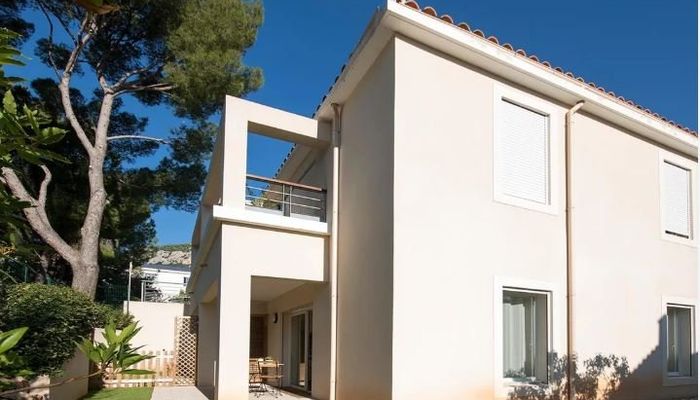 Domusvi Les Terrasses du Revest - LE REVEST LES EAUX