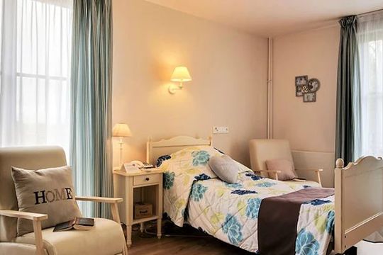 EHPAD Le Château de la Source - NOGENT L'ARTAUD