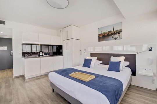 All Suites Bordeaux Pessac - PESSAC