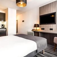Nemea Quai Victor Tours Centre - TOURS