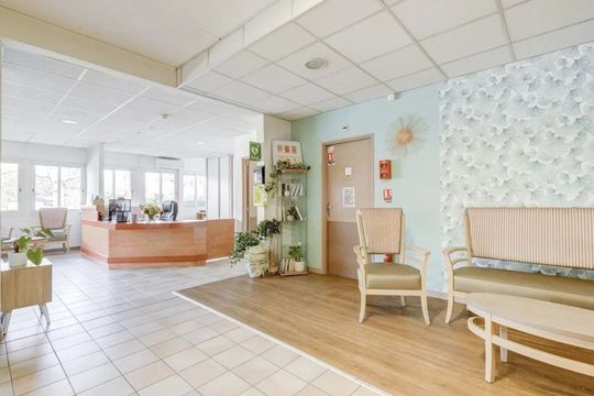 Colisée Les Jardins de Valtrede - CHATEAUNEUF LES MARTIGUES