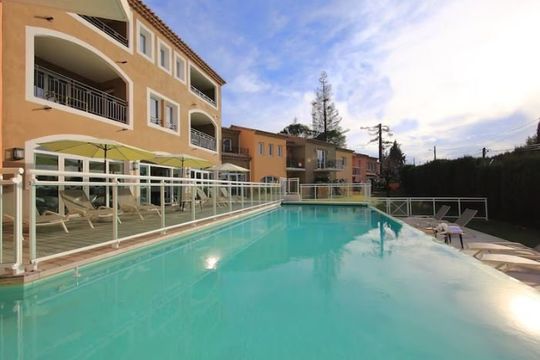 Adonis Le Domaine de Mai - MOUGINS