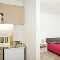 Etudiante Les estudines Arago - MONTREUIL