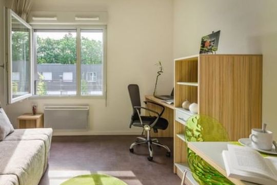 Studently Les Arlézines Carquefou - CARQUEFOU