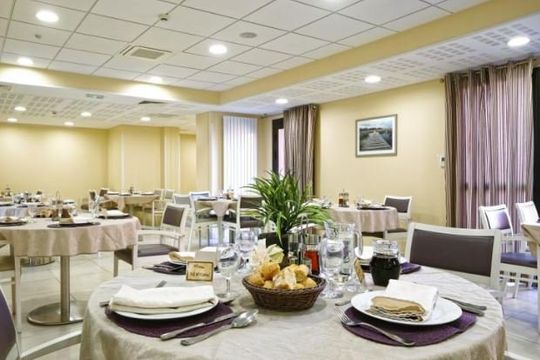 Hostellerie du Château - LORCY
