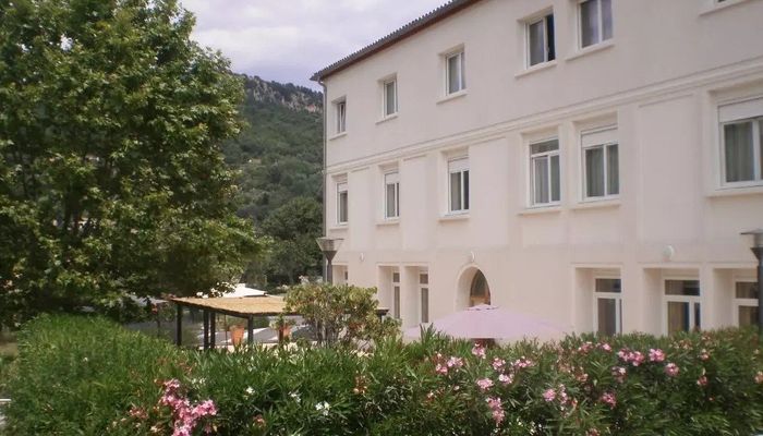 Emeis Residence Diamantine - CHATEAUNEUF GRASSE