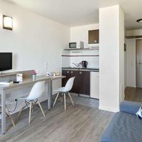 Comfort Aparthotel Versailles Saint-Cyr - SAINT CYR L'ECOLE
