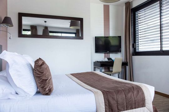 Zenitude Hôtel-Résidences Swiss Appart - FERNEY VOLTAIRE