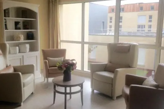 Emeis Residence Les Fables - BRASLES