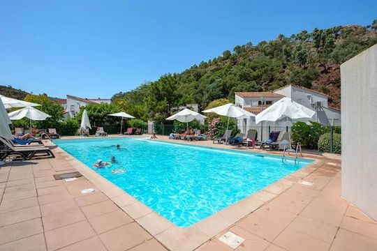 Zenitude Comfort Aparthotel Mandelieu - MANDELIEU LA NAPOULE