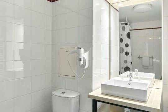 Comfort Aparthotel Versailles Saint-Cyr - SAINT CYR L'ECOLE